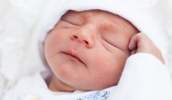 30 درصد نوزادان نارس  اختلالات شبکیه دارند