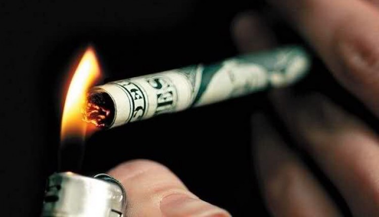 سیگار سالانه  یک هزار میلیارد دلار در دنیا می سوزاند