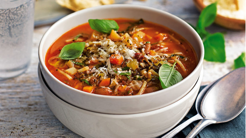 خوردن سوپ قبل از غذا موجب کاهش وزن می شود