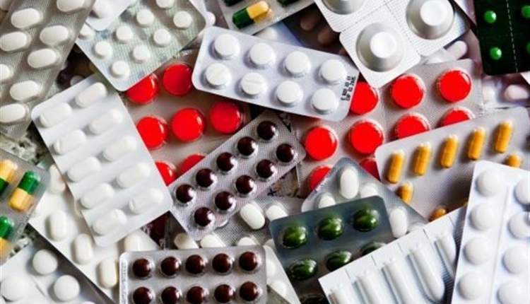 توقف تولید برخی مواد اولیه دارویی و اولتیماتوم سازمان غذا و دارو به شرکت‌ها
