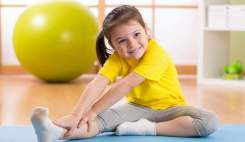 فعالیت‌های ورزشی در قالب بازی از دوران نوزادی آموزش داده شوند