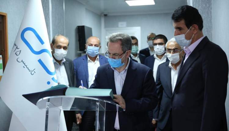 استاندار تهران از داروسازی دکتر عبیدی بازدید کرد