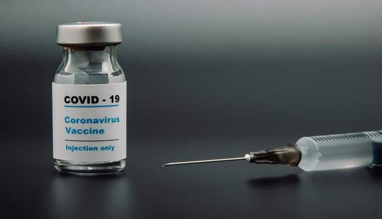 فارس رکورددار تزریق واکسن کروناست