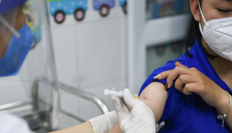 تزریق واکسن کرونا به صورت زیر جلدی در تایلند آغاز شد