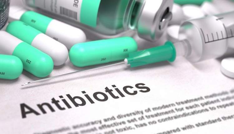 ۵۰ درصد بیماران کشور آنتی بیوتیک مصرف می‌کنند