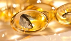 در خوردن امگا 3 و روغن ماهی زیاده روی نکنیم