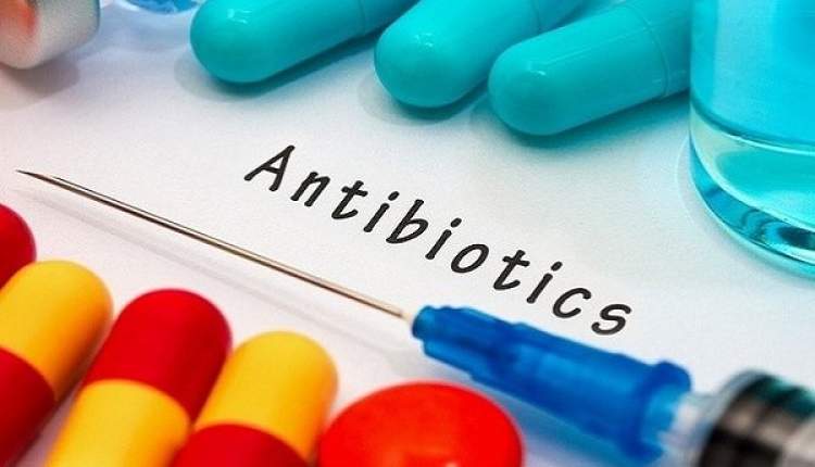 آنتی‌بیوتیک‌ها چه عوارض جانبی دارند؟