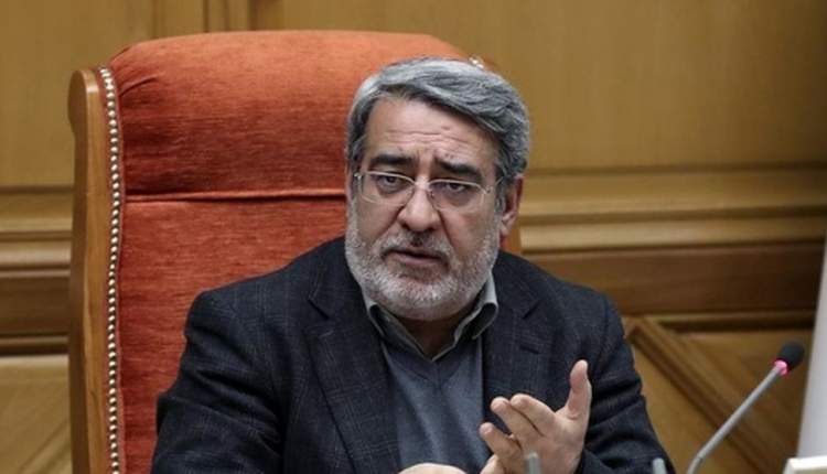 وزیر بهداشت زمان تامین واکسن را تا پایان دی‌ماه اعلام کرد