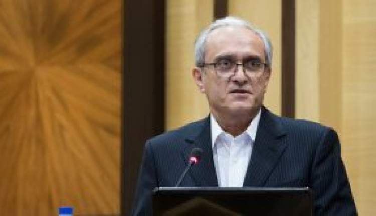 با کمبود ٨٠٠٠ قلم دارو یا مواد اولیه مواجهیم