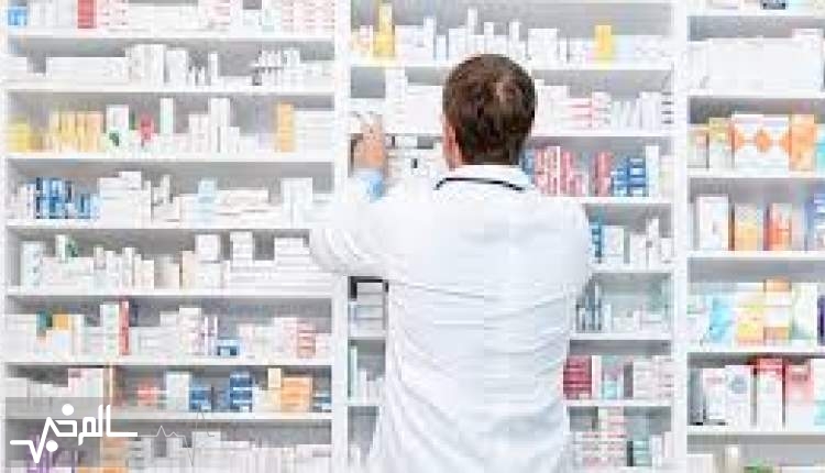 چرا صدای وزیر بهداشت از دستورهای دیکته شده دستگاه‌های بی‌ربط در نمی‌آید؟