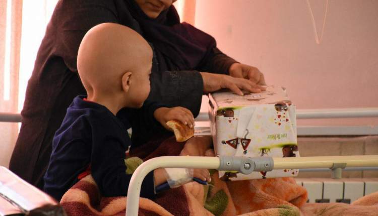 سالانه ۵۵ هزار ایرانی بر اثر سرطان از زندگی بازمی‌مانند