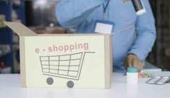 عرضه دارو از سکوهای اینترنتی از اواخر شهریور آغاز می‌شوذ
