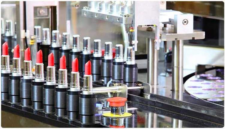 تمرکززدایی در مجوزدهی محصولات آرایشی؛ اختیارات به معاونت‌های غذا و دارو تفویض شد