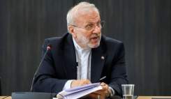 ورود و نسخهپیچی دیپلمات سابق به میدان سلامت و دارو! ورود و نسخهپیچی دیپلمات سابق به میدان سلامت و دارو!