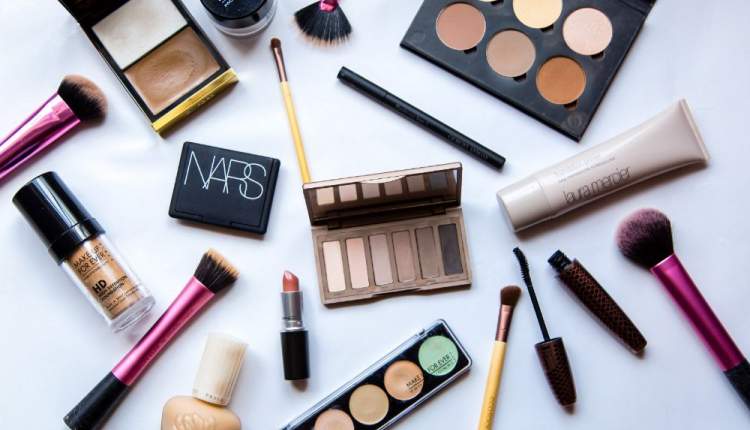 سازمان غذا و دارو اسامی فرآوردههای آرایشی چشم و ابرو را اعلام کرد سازمان غذا و دارو اسامی فرآوردههای آرایشی چشم و ابرو را اعلام کرد