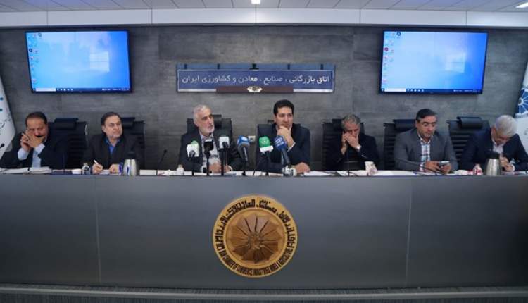 فرایند صدور پروانه در سازمان غذا و دارو شتاب گرفت فرایند صدور پروانه در سازمان غذا و دارو شتاب گرفت