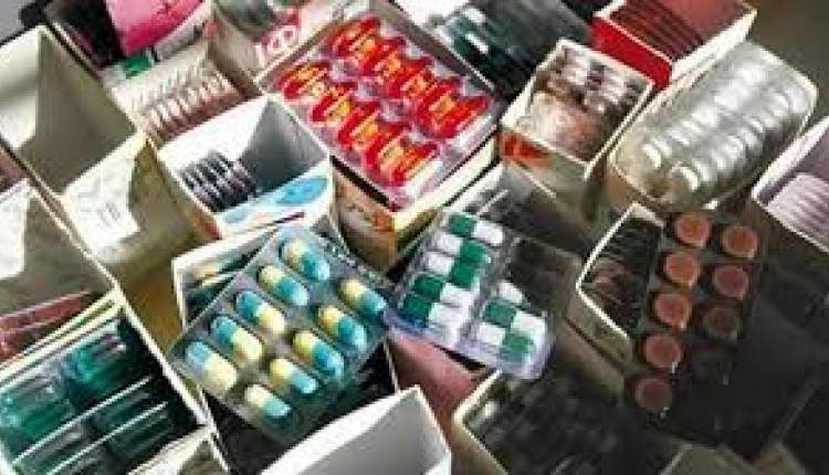 عدم اتصال زنجیره تامین به سامانه تیتک عامل قاچاق دارو عدم اتصال زنجیره تامین به سامانه تیتک عامل قاچاق دارو